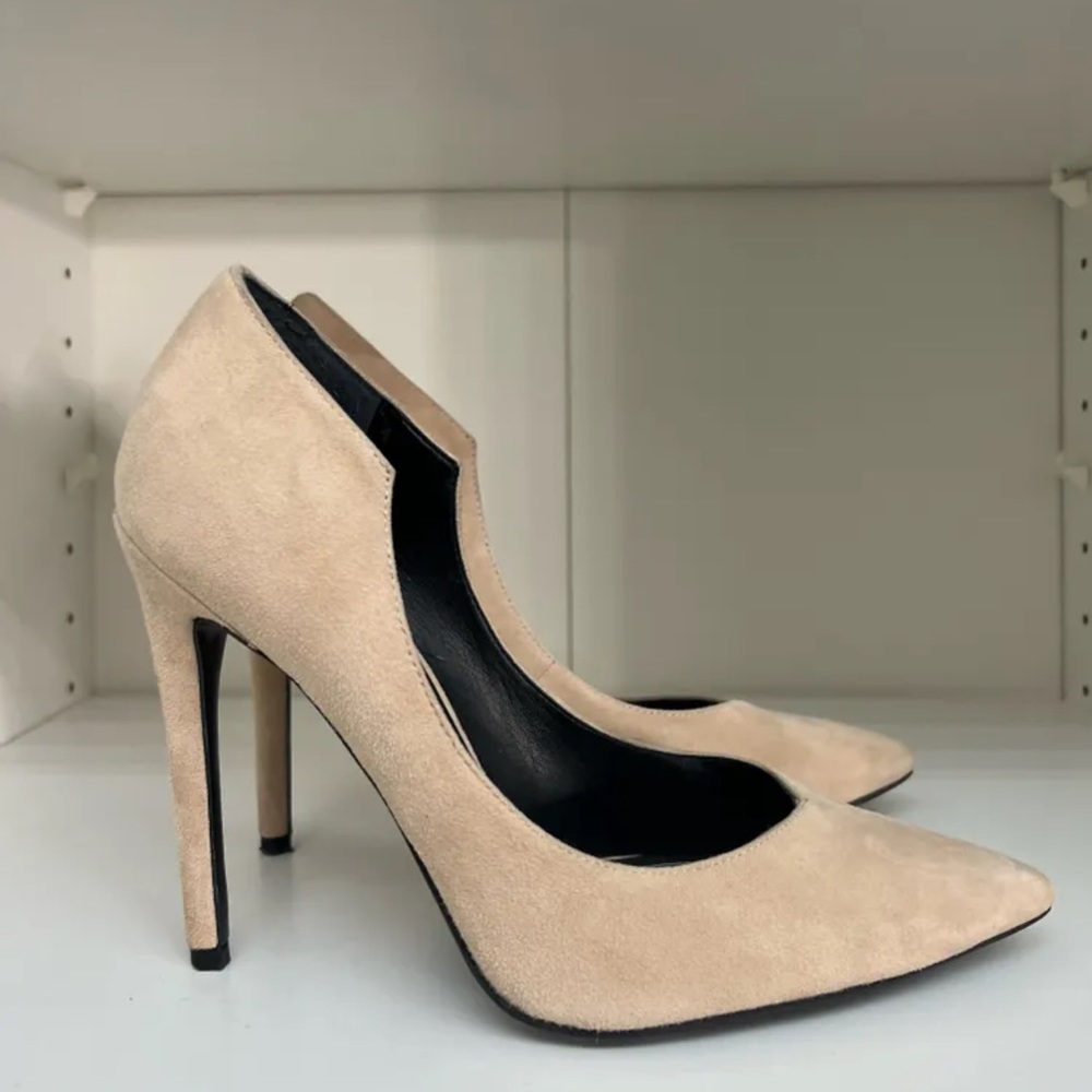 Beige Kendal & Kylie Heel